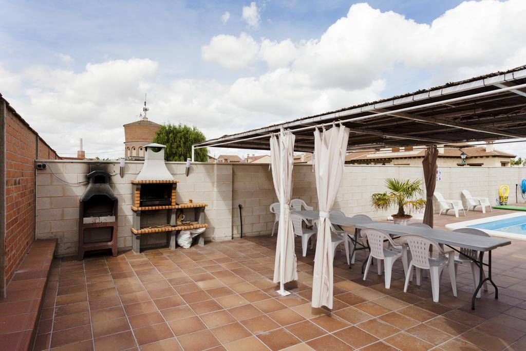 Tiara Vacaciones Villa Nava de la Asuncion Kültér fotó